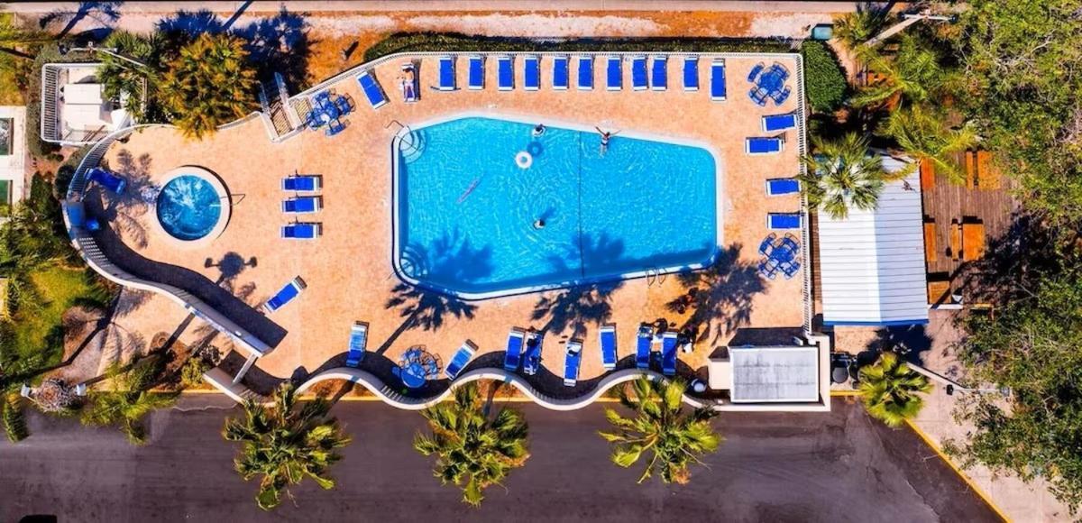 Beautiful New Luxury Townhome With Private Beach And Swimming Pools 러스킨 외부 사진